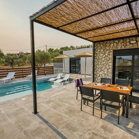 Terra Secreta Luxury Villa *