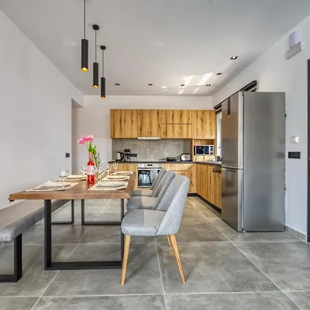 Terra Secreta Luxury