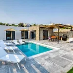 Terra Secreta Luxury * Lardos