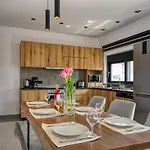 Terra Secreta Luxury