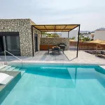 Terra Secreta Luxury * Lardos