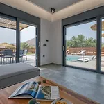 Villa Terra Secreta Luxury *