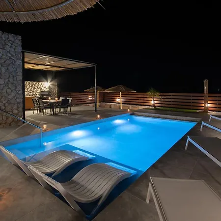 Terra Secreta Luxury * Lárdosz