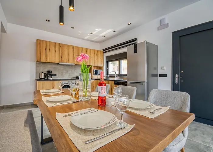 Terra Secreta Luxury