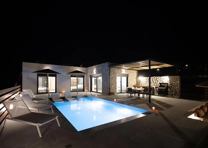 Terra Secreta Luxury Villa