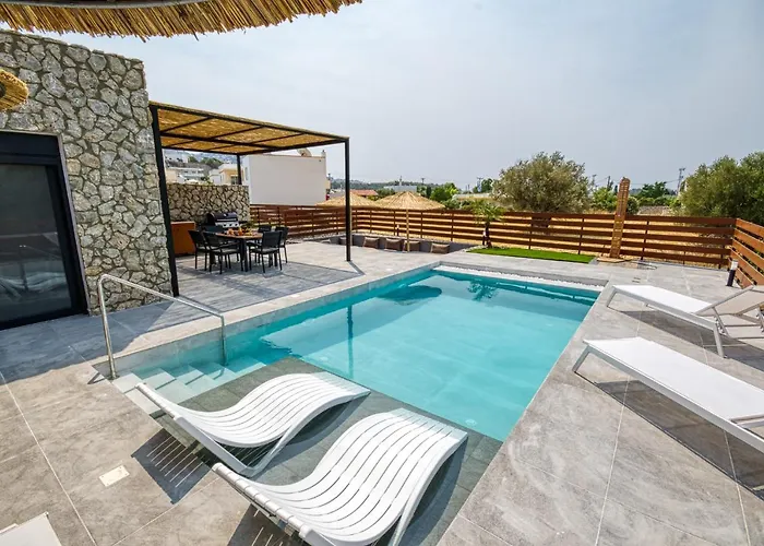 Terra Secreta Luxury Villa